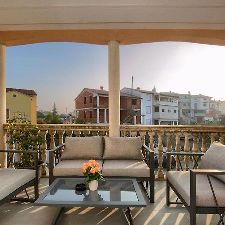 Apartment Vukadin Pula Ngoại thất bức ảnh