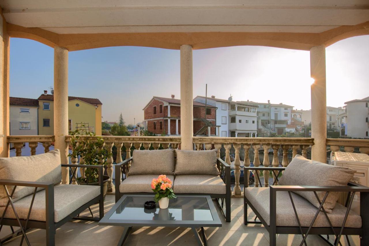 Apartment Vukadin Pula Ngoại thất bức ảnh