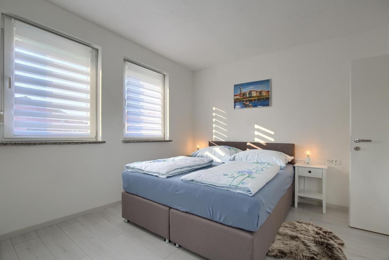 Apartment Vukadin Pula Ngoại thất bức ảnh