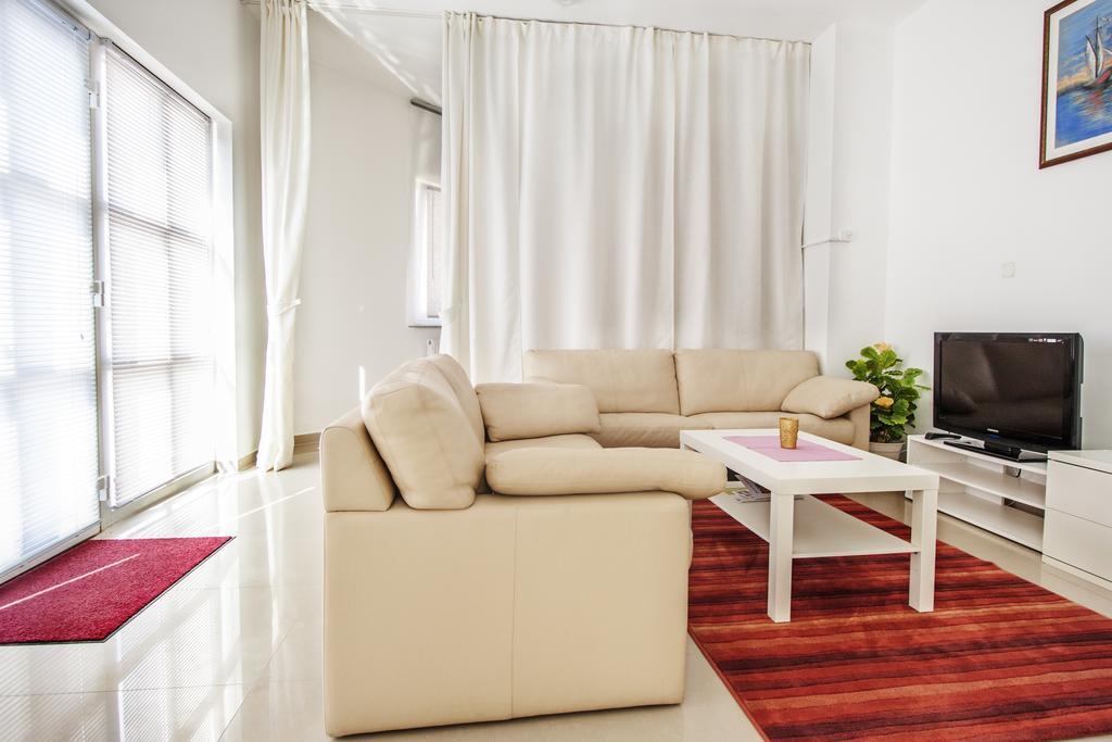 Apartment Vukadin Pula Ngoại thất bức ảnh
