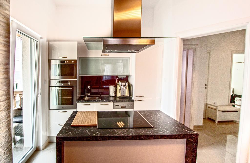 Apartment Vukadin Pula Ngoại thất bức ảnh