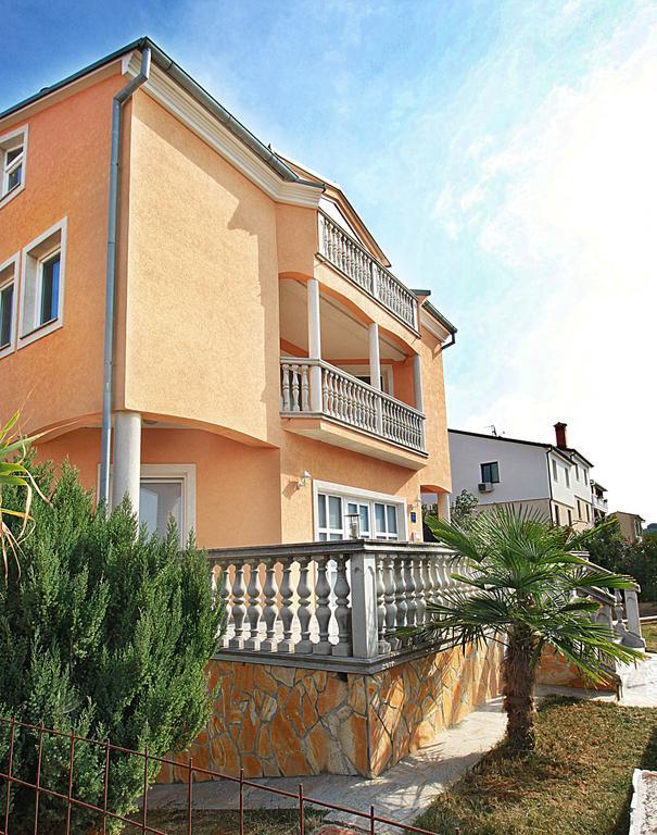 Apartment Vukadin Pula Ngoại thất bức ảnh