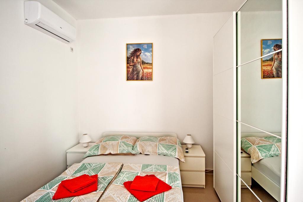 Apartment Vukadin Pula Ngoại thất bức ảnh