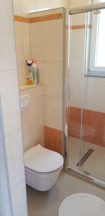 Apartment Vukadin Pula Ngoại thất bức ảnh